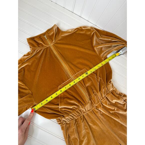 Fabletics Velour Zip-Up Wide Leg Onesie Jumpsuit Light Honey Wide-Leg Size XS - Picture 3 of 8